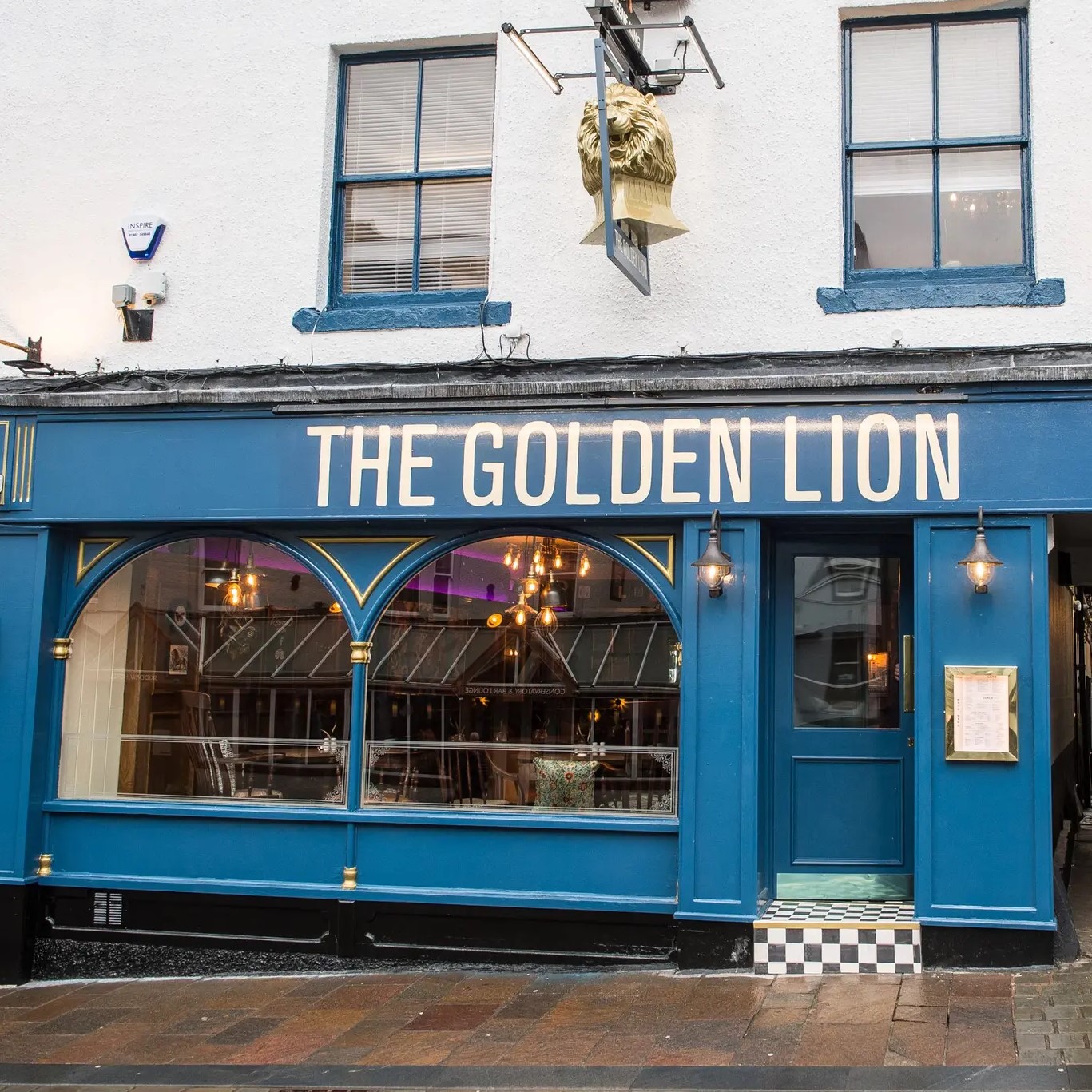 the golden lion